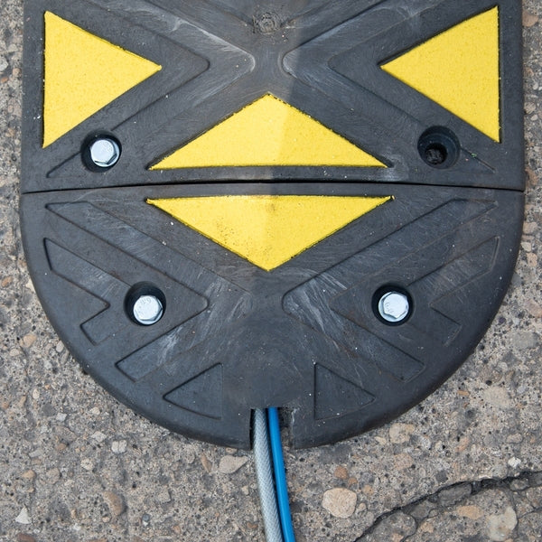 JSP HAY002-825-300 Ridgeback Speed Ramp End 10MPH Yellow/Black - Indigo Supplies Ltd